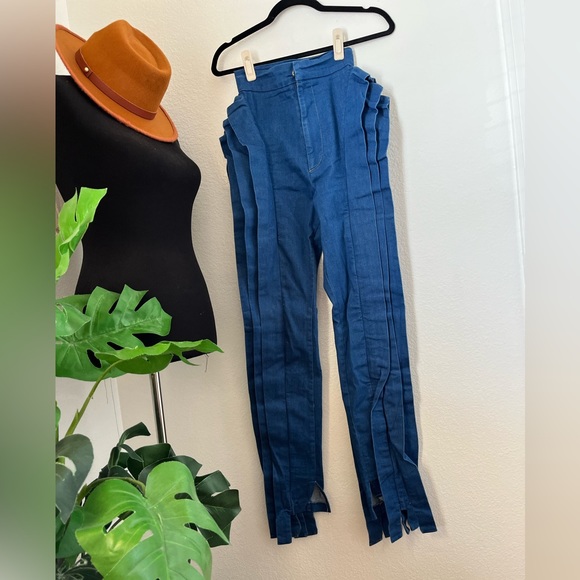 GREYSCALE stretch super high waisted ruffle jean! Sz S - Picture 3 of 8